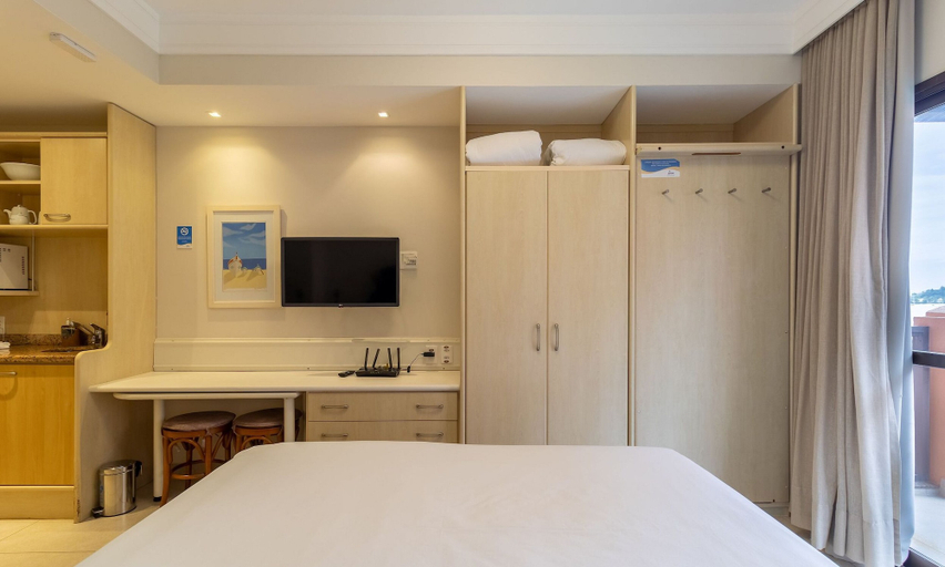 Room 2, Ocean View Studio in Luxury Resort - Jurere Jbv124, Florianopolis