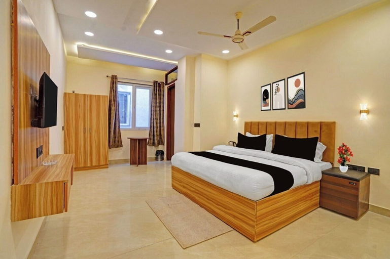 Room 5, The pvs grand hotel, Delhi