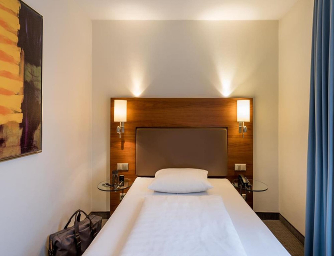 Bedroom 3, Sunday Hotel München Airport Freising, Freising