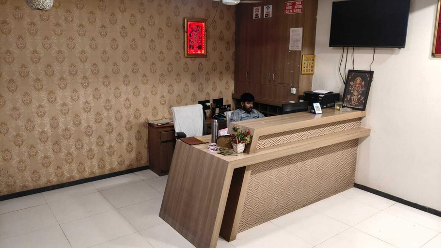 Lobby 5, Hotel Royal Stay, Valsad