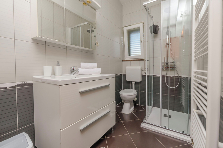Bathroom 4, Apartment Villa Dijana, Vodice