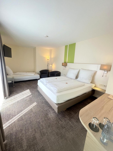 Bedroom 3, Hotel-Restaurant Kruger, Helmstedt