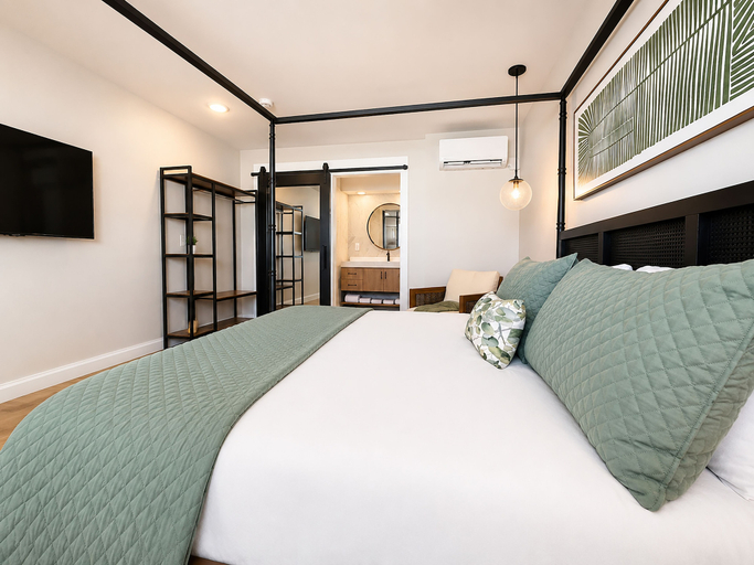 Bedroom 5, Bali Hai Resort, a Dazzler Select by Wyndham, Carteret