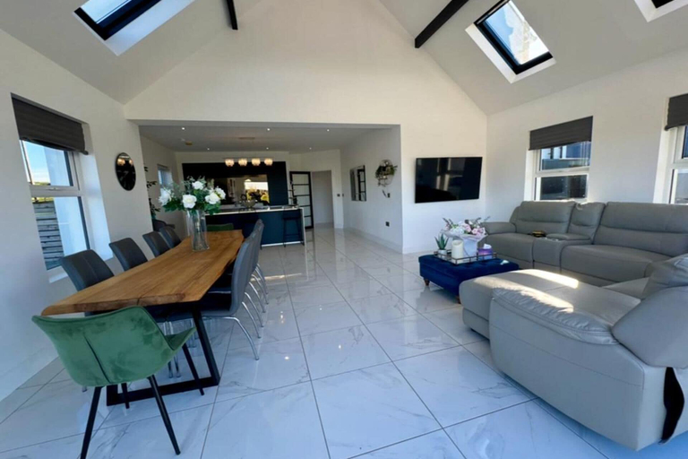 Interior 3, Jeannies Retreat at Little Lake fb, Causeway Coast and Glens
