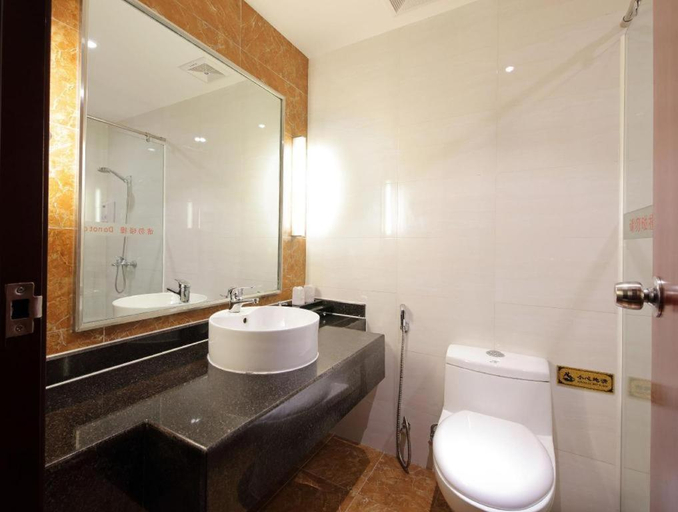 Bathroom 4, Nanfang Dasha Hotel, Guangzhou