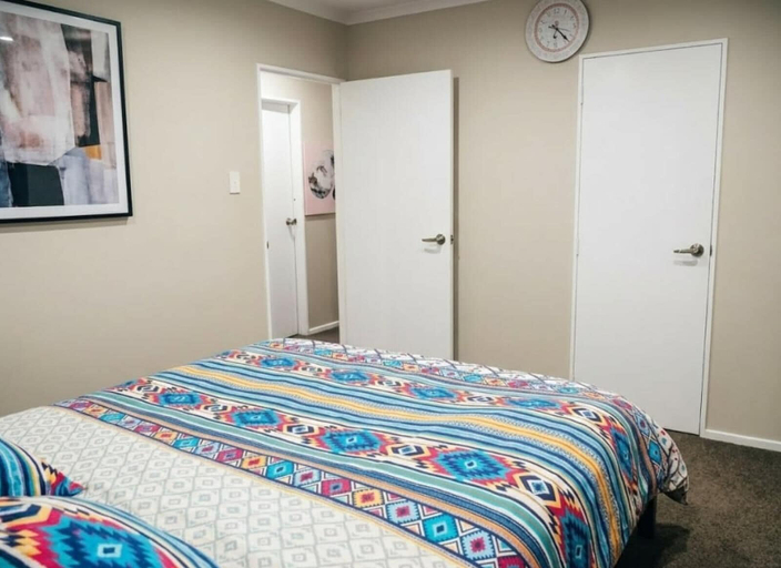 Room 5, Stylish Trentham Retreat, Upper Hutt