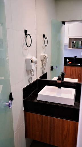 Bathroom 5, Stella Studio, Salvador