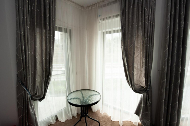 Others 5, Cittadini Residence, Navodari