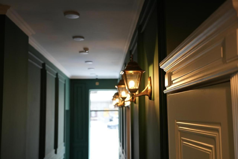 2, The Urban Majesty Hotel, Baku