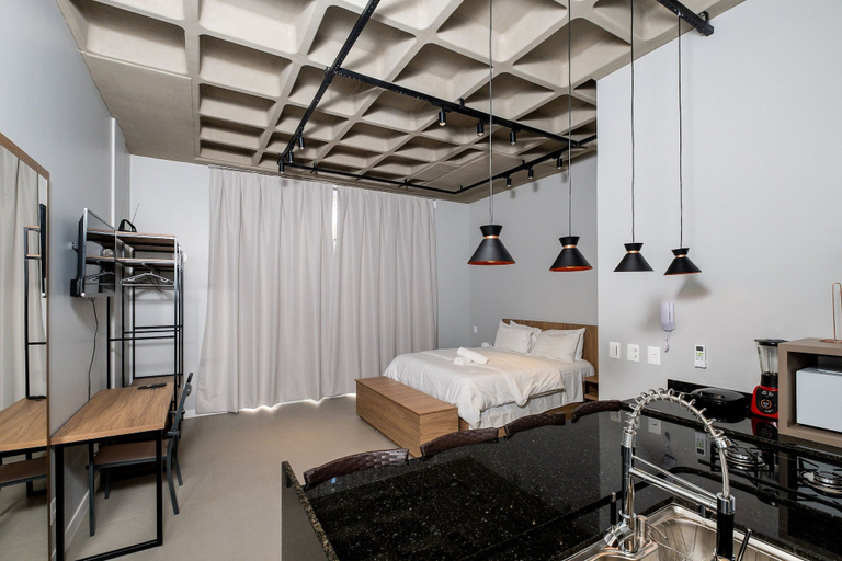 Room 3, Studio for Couples 750m From Canas Beach Tps204, Florianopolis