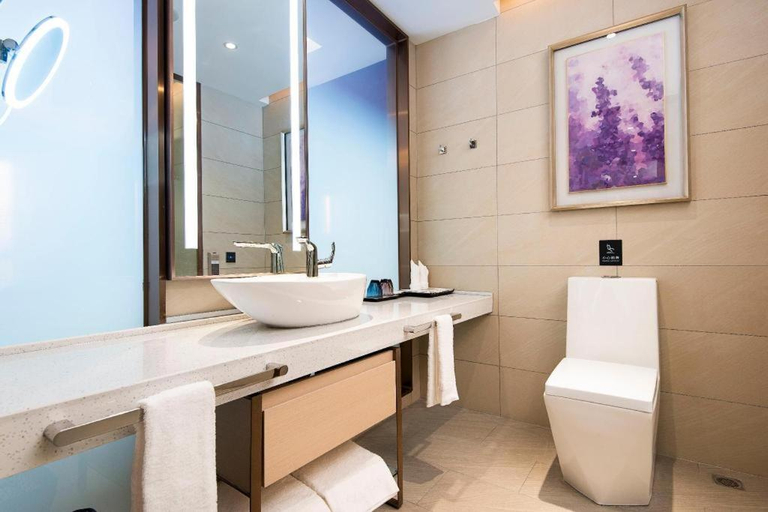 Bathroom, Lavande Hotel Kunming Railway Station, Kunming