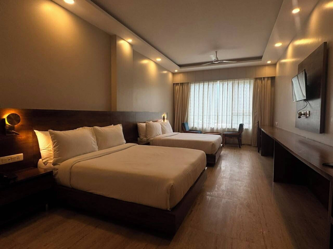 Room 2, Royalistiq, Garhwal