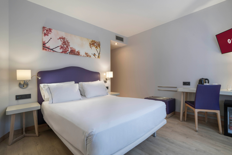 Bedroom 3, EXE MONCLOA, Madrid