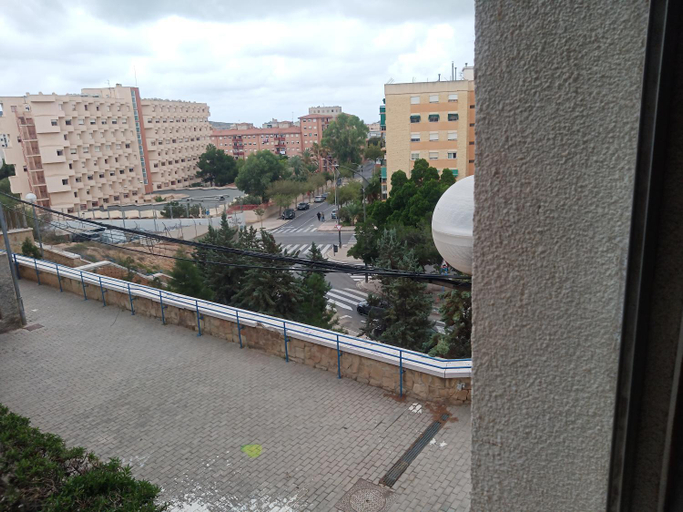 View 4, Pension24Todo shower and bed, Alicante