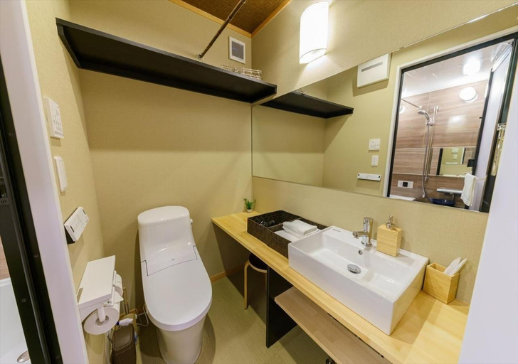 Bathroom 4, Yadoya Suzume, Taitō