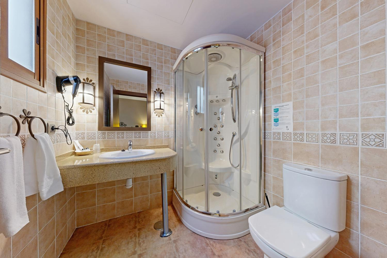 Bathroom, Hotel Moya, Cuenca