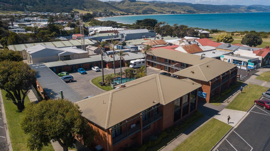 Exterior & Views 2, Apollo Bay Motel & Apartments, Colac-Otway - South