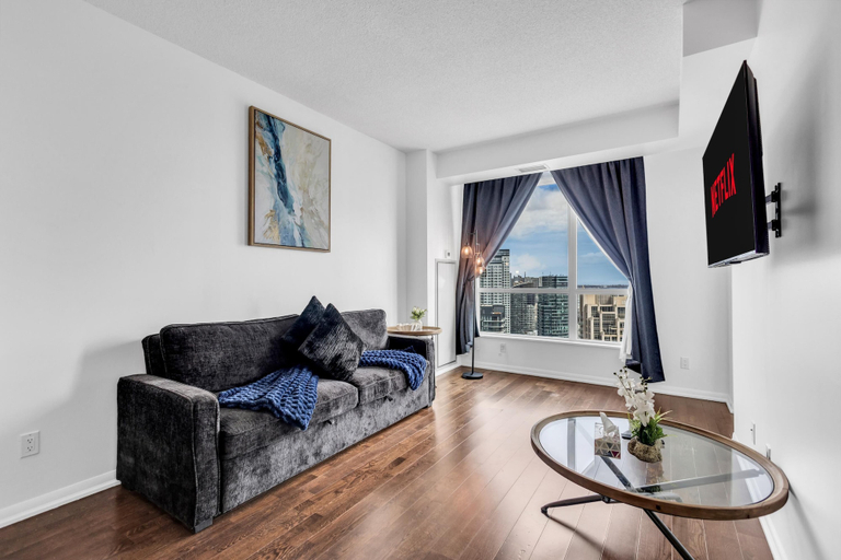 Living area 4, Grandline City Hotel, Toronto