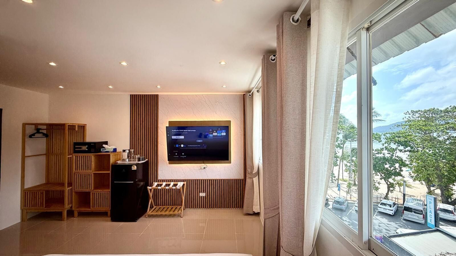 Living room 5, Room-time Out Beachfront Suites, Phuket Island