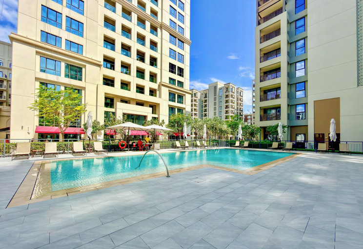 Pool 2, Golden Hour 1BR - Lagoon & Sunset Views, Dubai