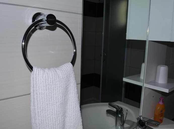 Bathroom 2, Beach Front Apartments Jasminka, Šibenik