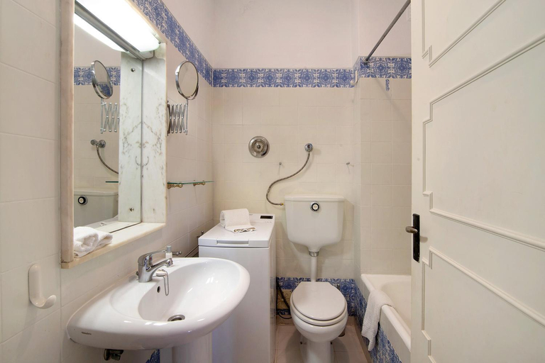 Bathroom 3, Villa Apfel, Loulé
