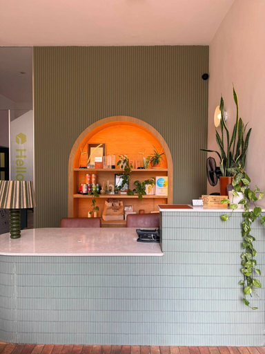 Food & Drinks 5, Lamington Apartments - London Hammersmith, London