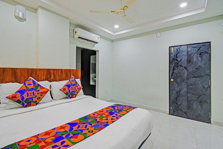 Room 5, Fabhotel New Srinika Premium, Ranga Reddy