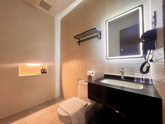 Bathroom 4, La Palme, El Nido