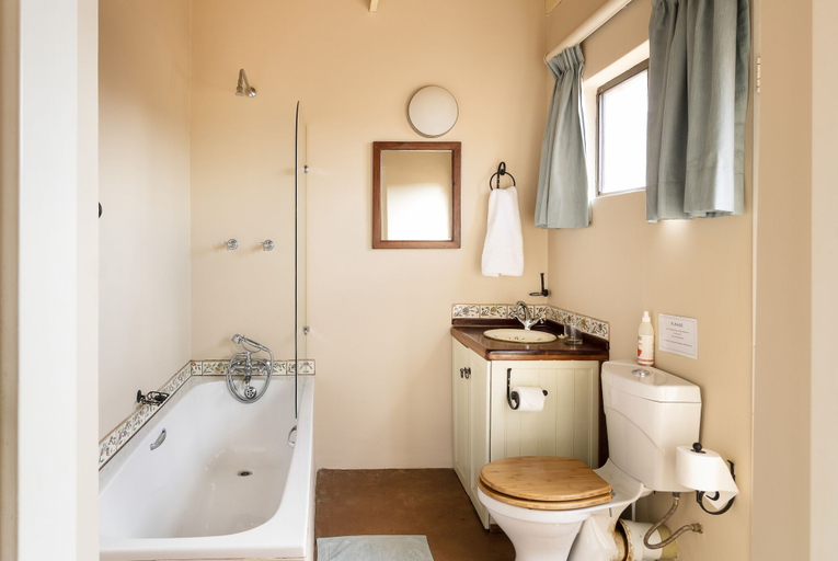 Bathroom 4, Lindani Game and Lodges, Waterberg