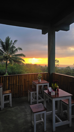 Outdoor dining 2, Bale Sunset Inn, Lombok