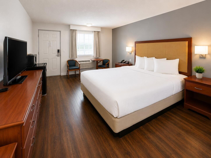 Bedroom 2, Signature Inn Branson, Taney