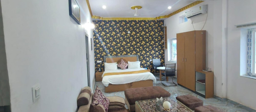 Room 5, River View Resort, Palamu