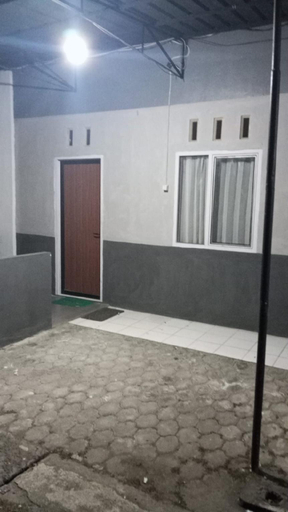 Exterior & Views 2, HOMESTAY BINTANG SYARIAH , Banyumas