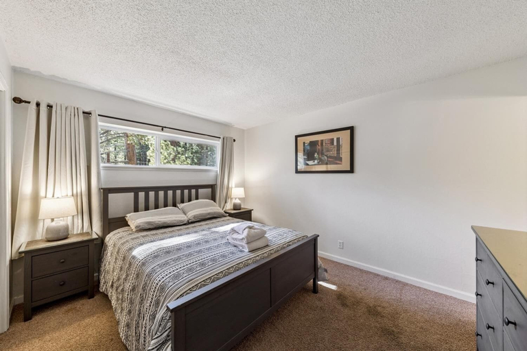 Room 5, 1168hc 3 Bedroom Condo, El Dorado