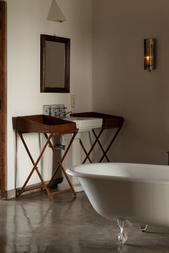Bathroom 5, The Last House, Tangalle