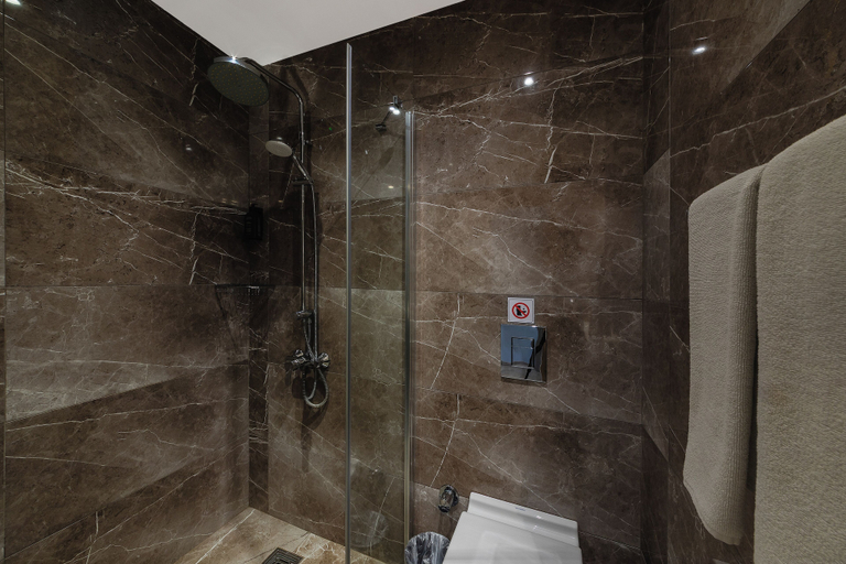Bathroom 5, Redmont Hotel Nisantasi, Beşiktaş