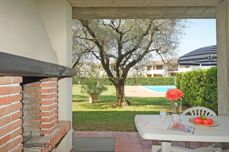 Others 5, Lina's Apartment in Moniga del Garda, Brescia