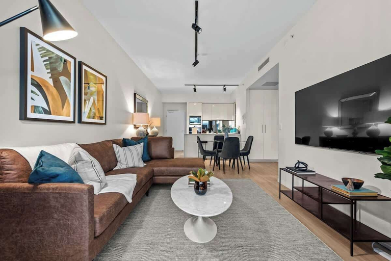 Interior 2, South Bank Sensational! ~ 1bed,1bath,1car,balcony, Brisbane