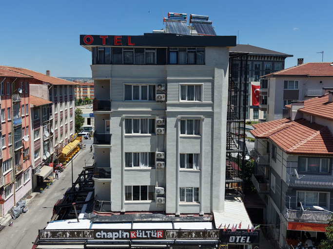 Exterior & Views
