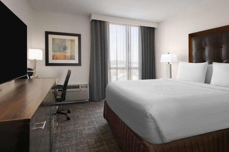 Bedroom 3, Wyndham Sacramento, Sacramento