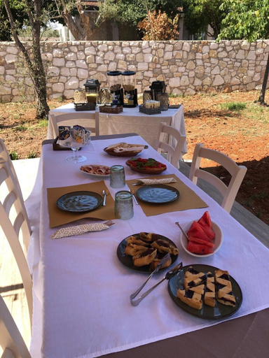 Outdoor dining, Murgia Holiday, Bari
