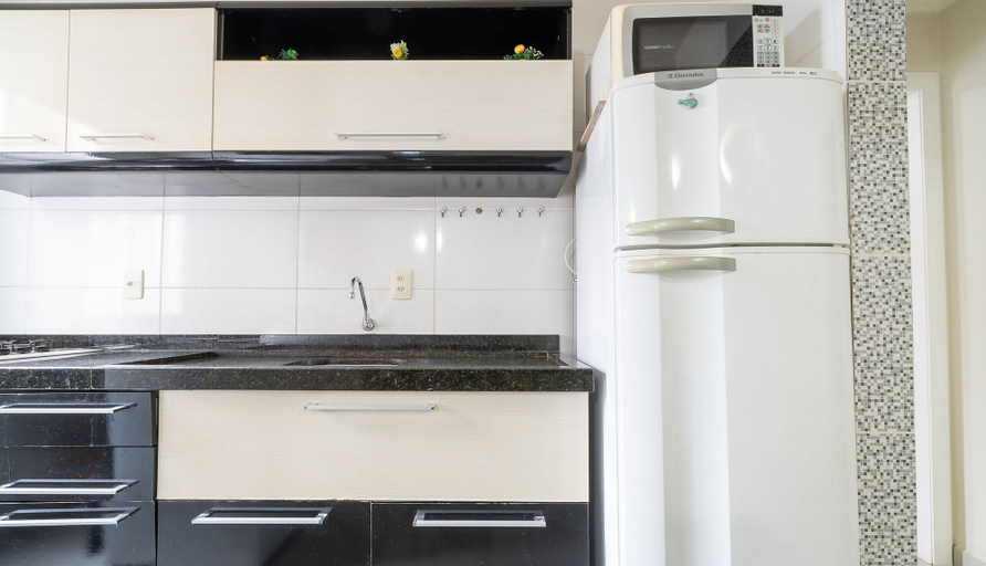 Private kitchen 5, Apt With Side sea View 130m From the Beach Eac403, Balneário Arroio do Silva