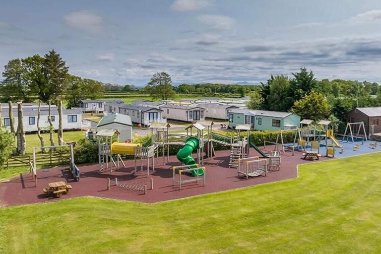 Children's area 4, 3-bed Caravan, Sleeps 6 Plus Travel cot With Indoor Pool SEN, Cumbria