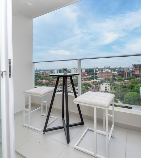 Outdoor dining 4, Corporate Stays First Living - 801, Asunción