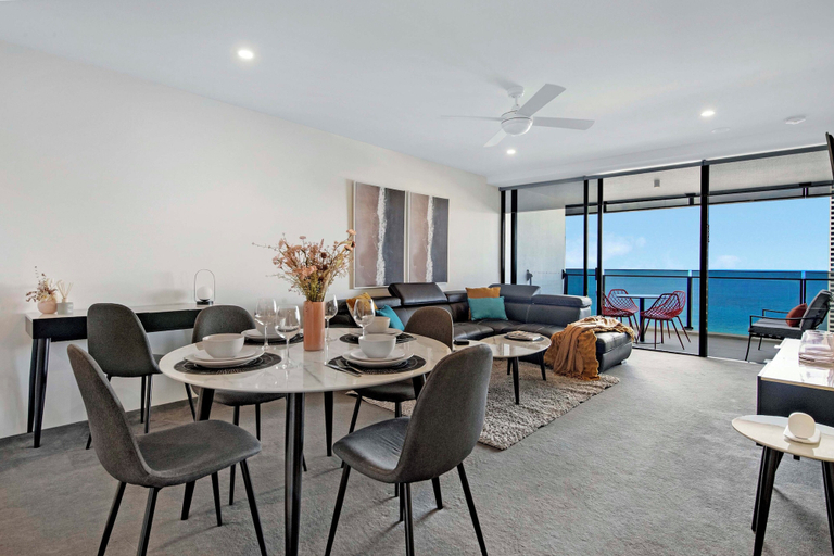 Food & Drinks 5, Circle on Cavill - WOWSTAY, Gold Coast