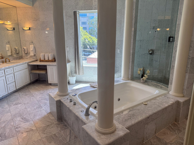 Bathroom 4, The Sterling Hotel, Sacramento