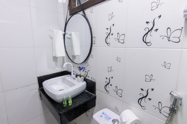 Bathroom 4, Pousada Camburi, Cairu