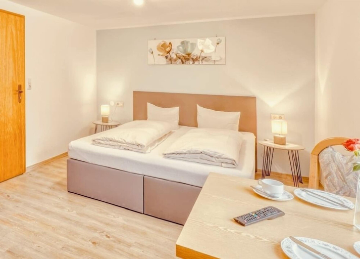 Bedroom 1, gasthof Rhönlust, Rhön-Grabfeld