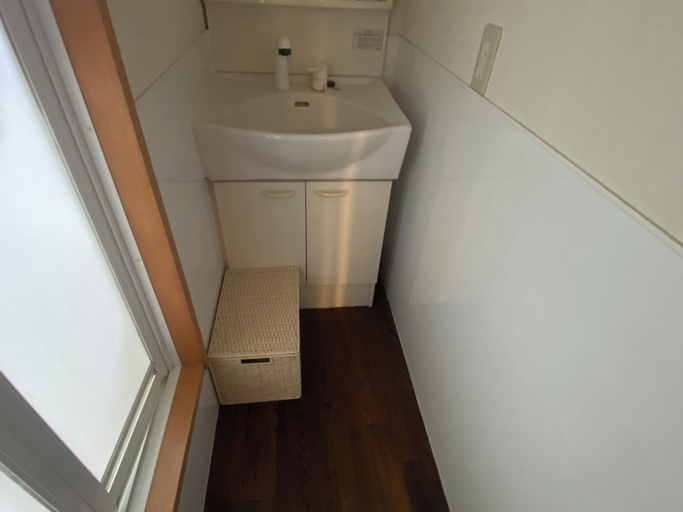 Bathroom 4, Bise House, Motobu